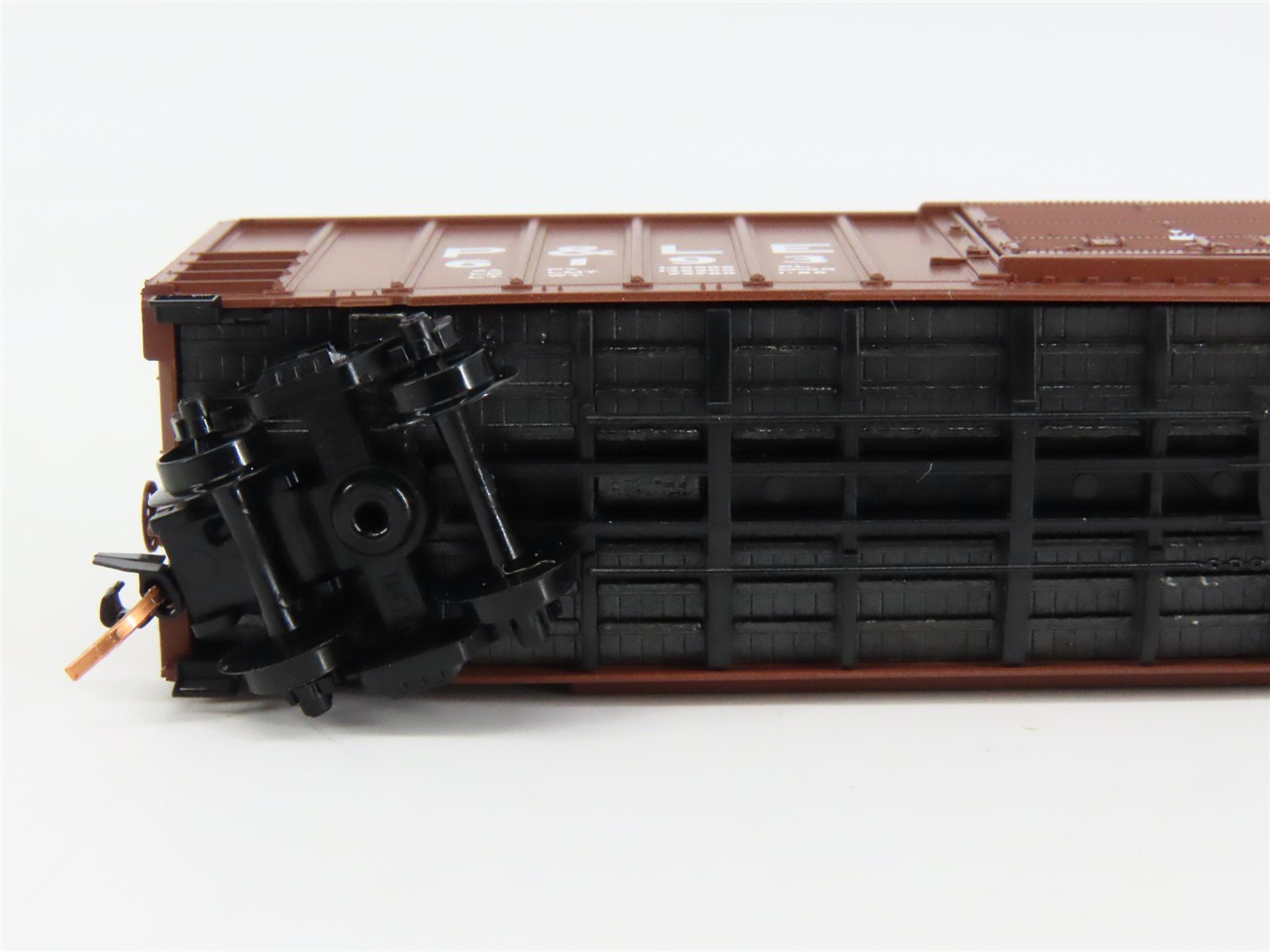 N Scale Micro-Trains 25290 P&LE Pittsburgh & Lake Erie 50' Box Car 6193 RTR
