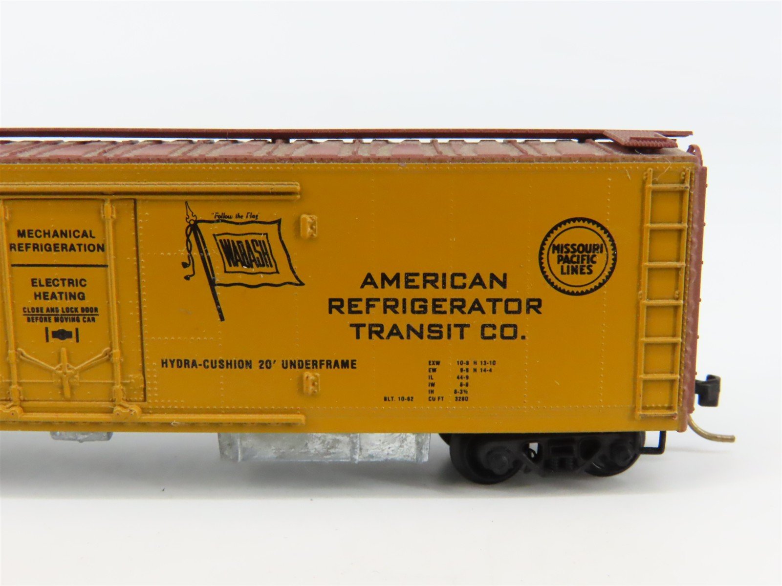 N Scale Micro-Trains RMDX American Refrigerator Transit Co. Reefer 353 RTR