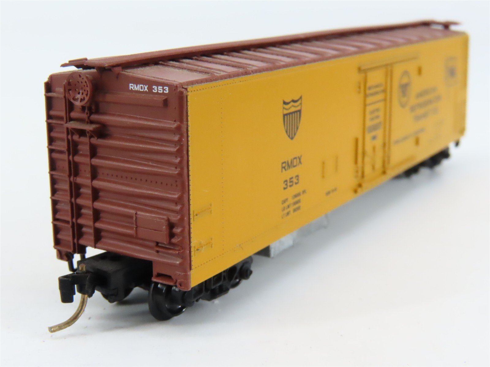 N Scale Micro-Trains RMDX American Refrigerator Transit Co. Reefer 353 RTR