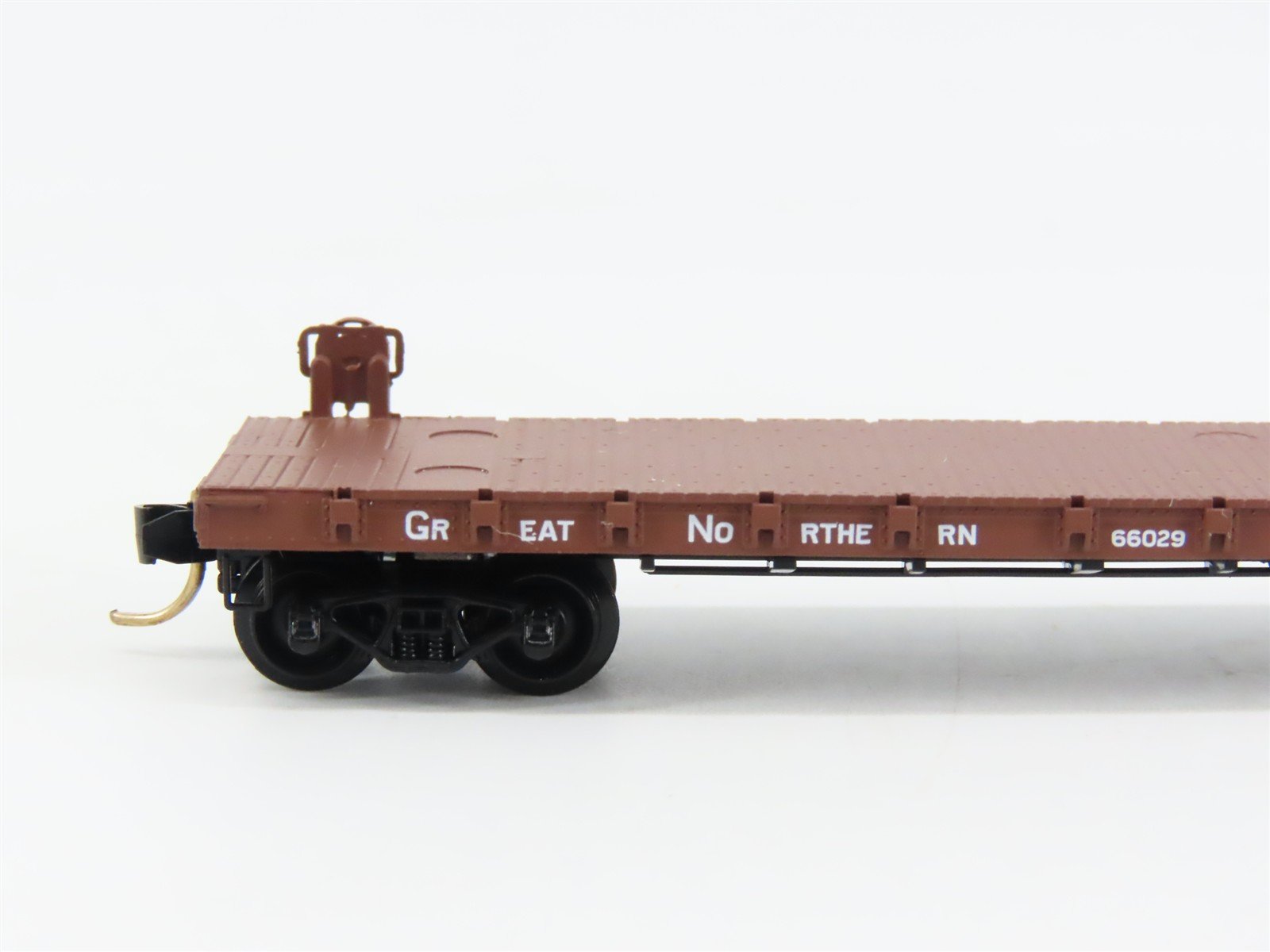 N Scale Micro-Trains 44010 GN Great Northern 50' Flat Car 66029 RTR