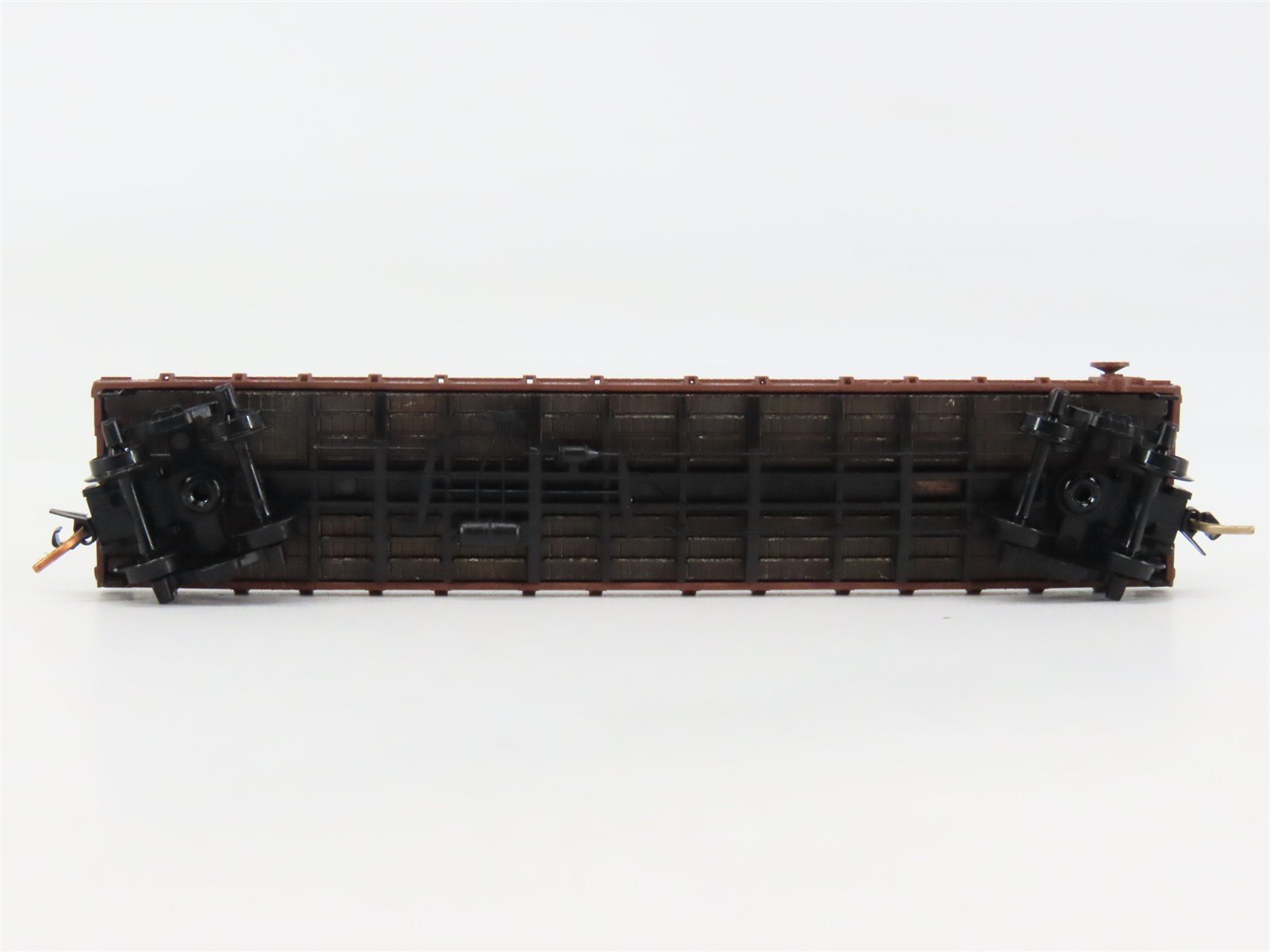 N Scale Micro-Trains 44010 GN Great Northern 50' Flat Car 66029 RTR