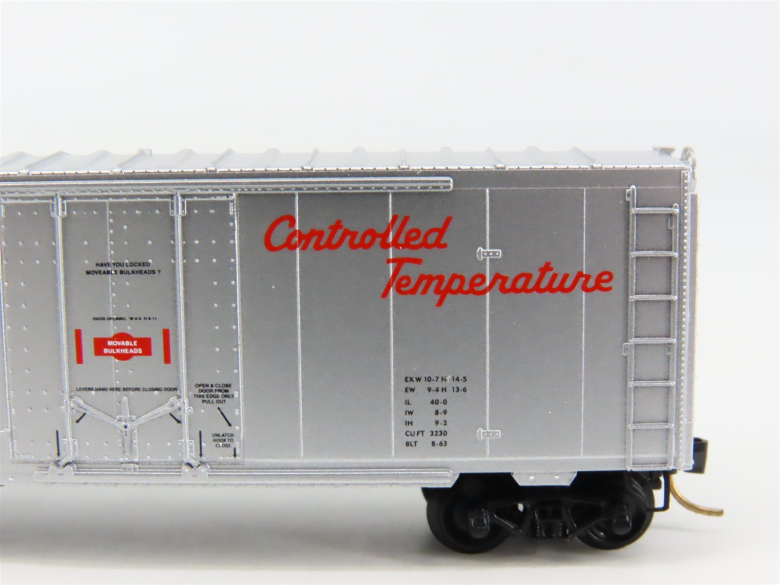 N Scale Micro-Trains 74040/1 CP Canadian Pacific 40' Box Car 285608 RTR