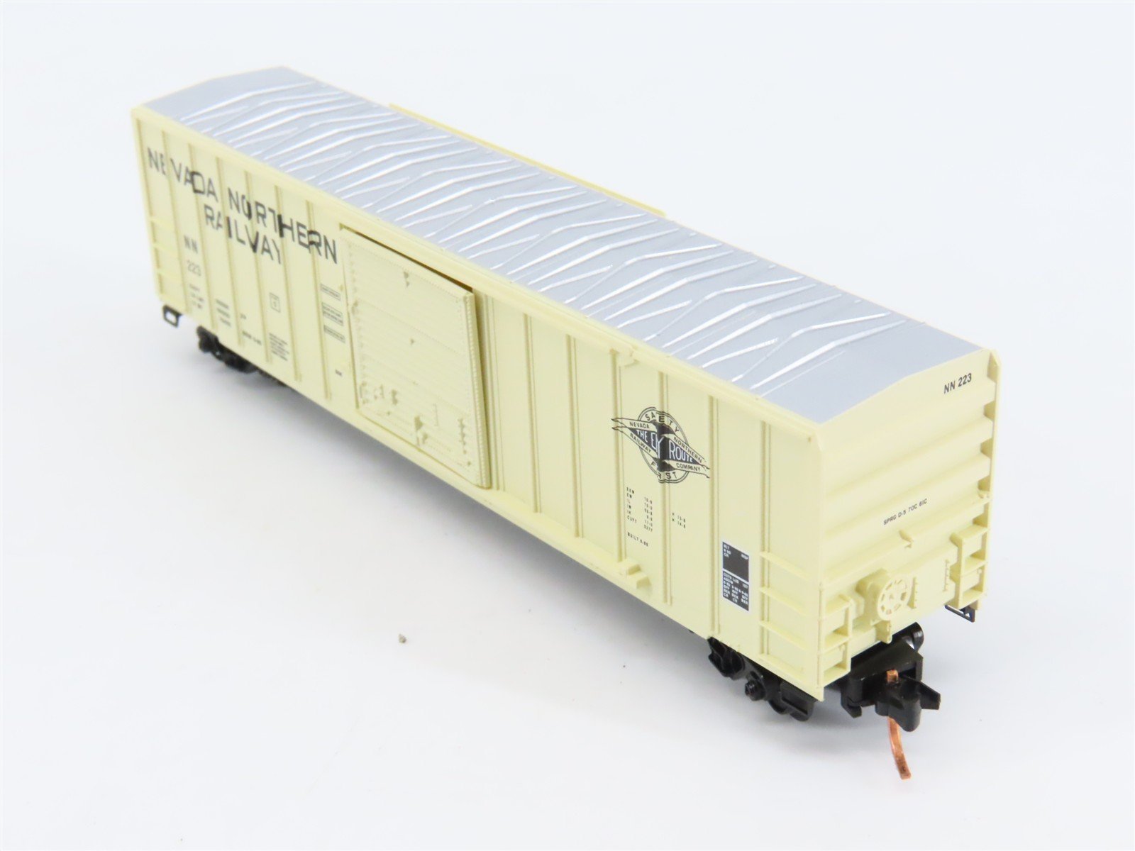N Scale Micro-Trains 25510 NN Nevada Northern 50' Box Car 223 RTR