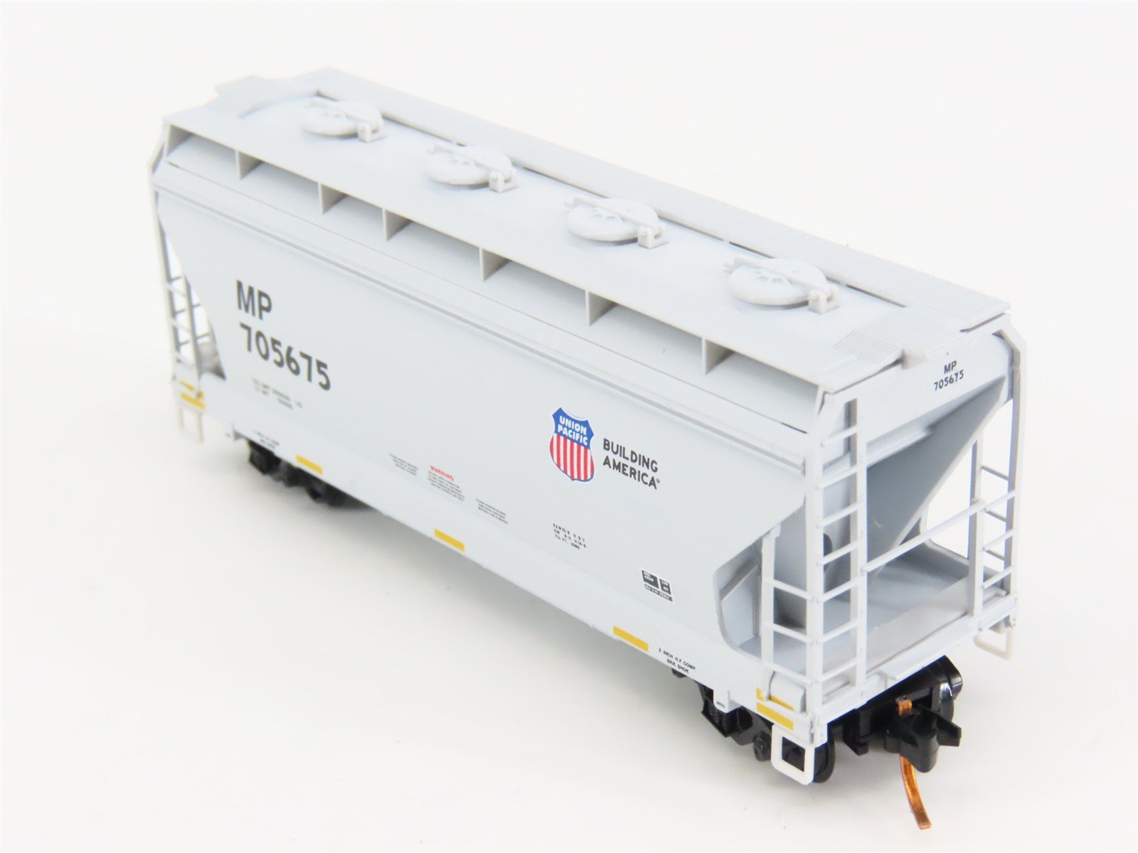 N Scale Micro-Trains 09200270 MP Missouri Pacific Hopper 705675 RTR