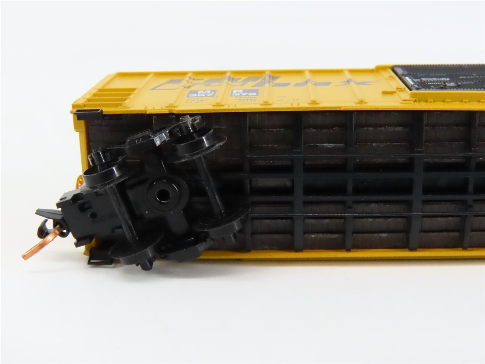 N Scale Micro-Trains 02500500 MP Missouri Pacific 50' Box Car 357372 RTR