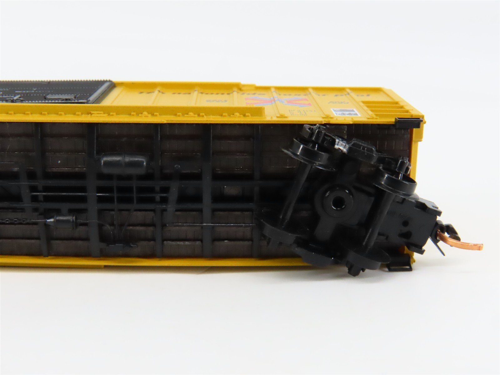 N Scale Micro-Trains 02500500 MP Missouri Pacific 50' Box Car 357372 RTR