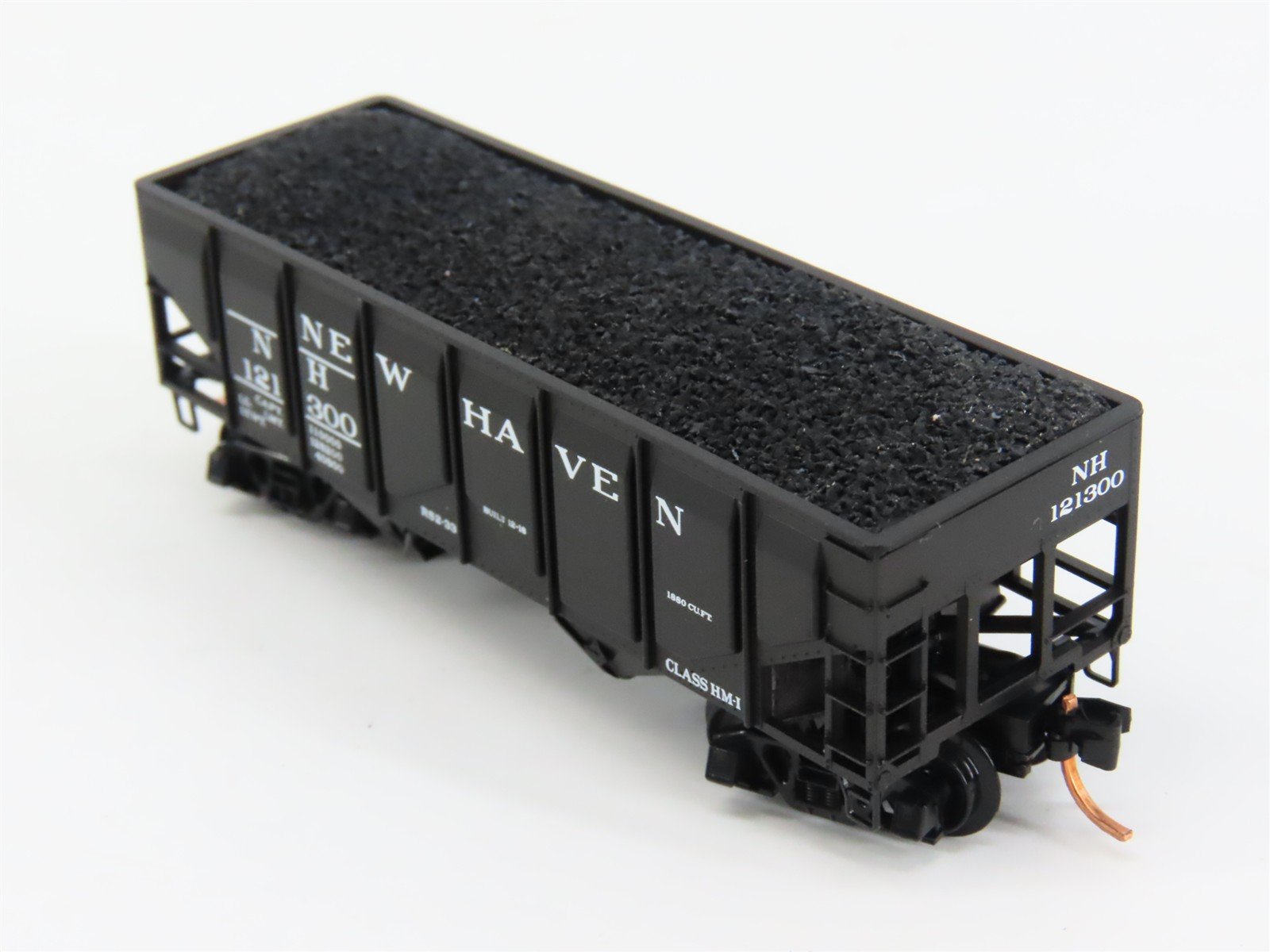 N Scale Micro-Trains 08500030 NH New Haven 33' Hopper 121300 RTR