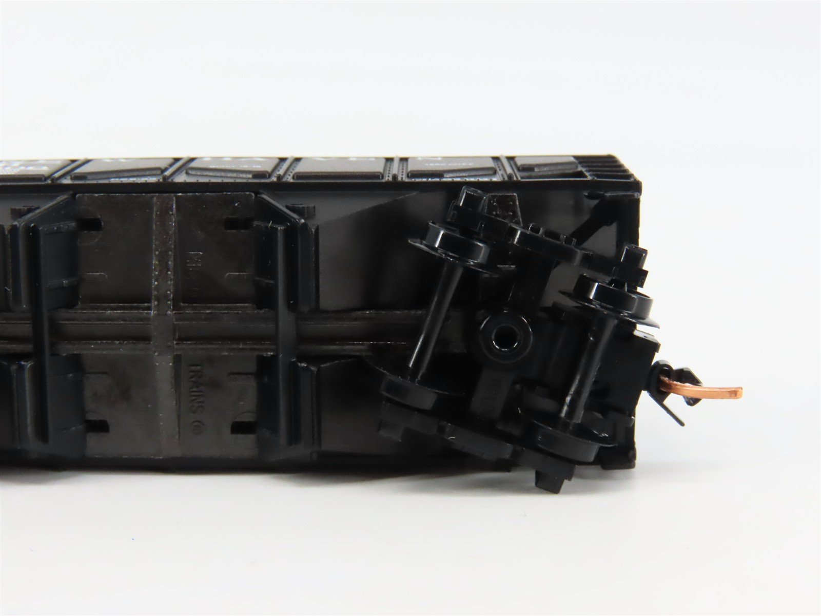 N Scale Micro-Trains 08500030 NH New Haven 33' Hopper 121300 RTR