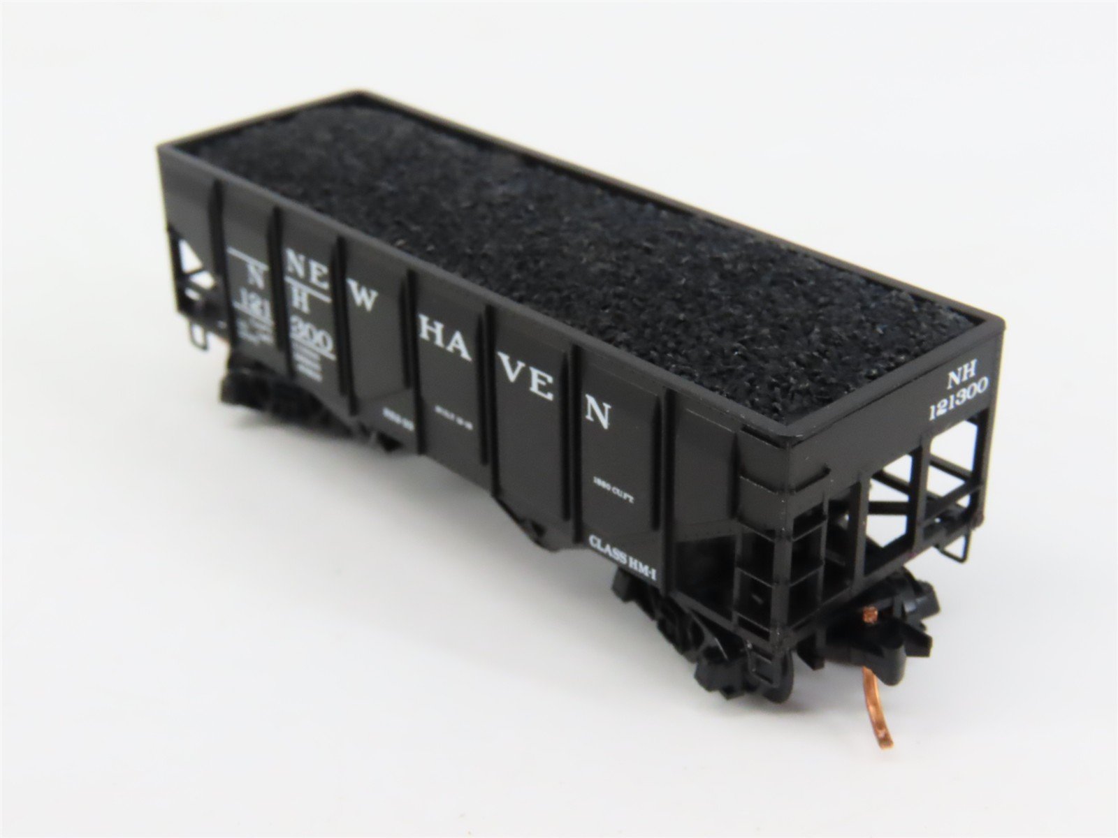 N Scale Micro-Trains 08500030 NH New Haven 33' Hopper 121300 RTR