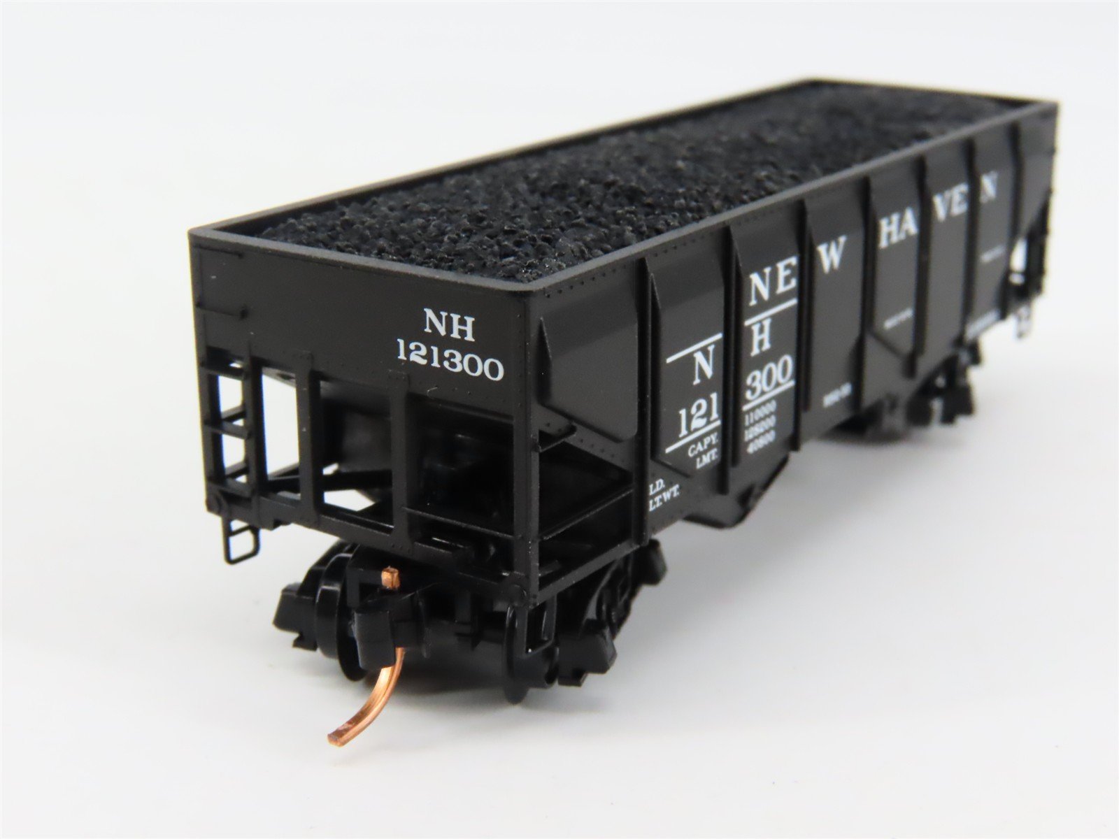 N Scale Micro-Trains 08500030 NH New Haven 33' Hopper 121300 RTR