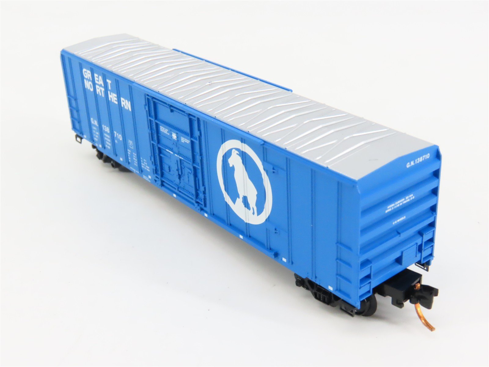 N Scale Micro-Trains 02700070 GN Great Northern 50' Box Car 138710 RTR