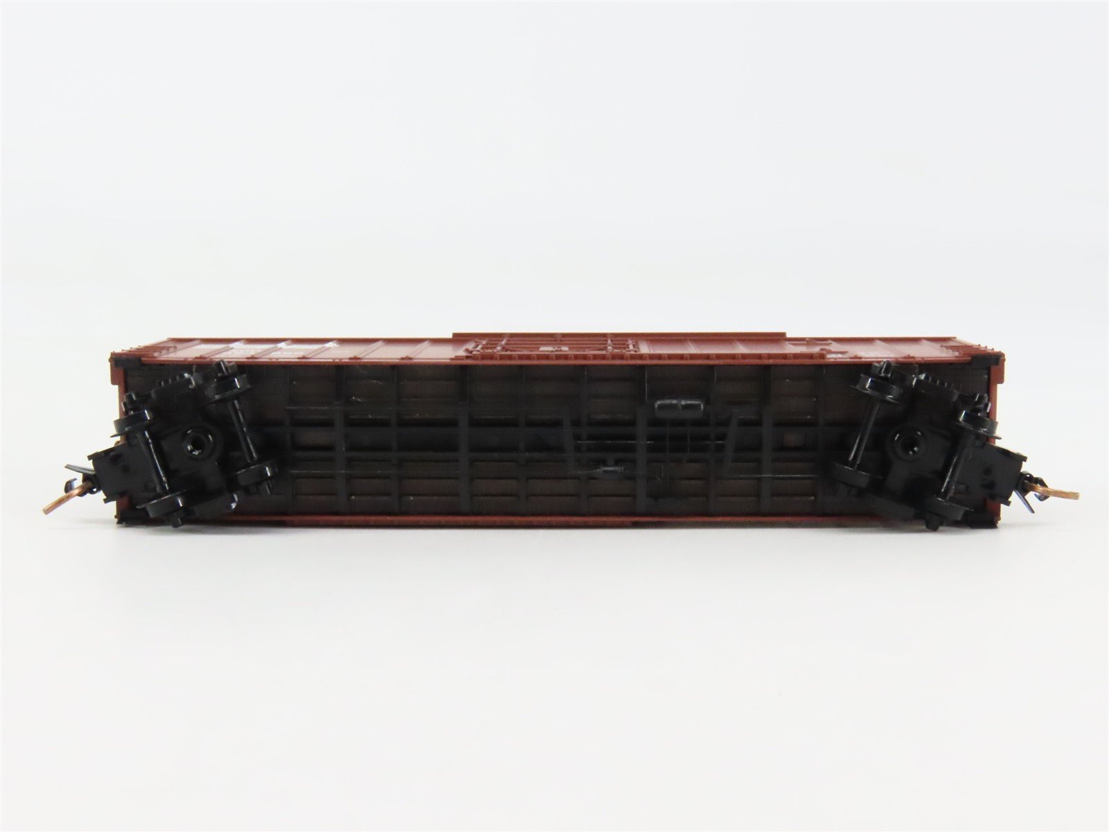 N Scale Micro-Trains 27230 SOU Norfolk Southern 50' Box Car 584899 RTR