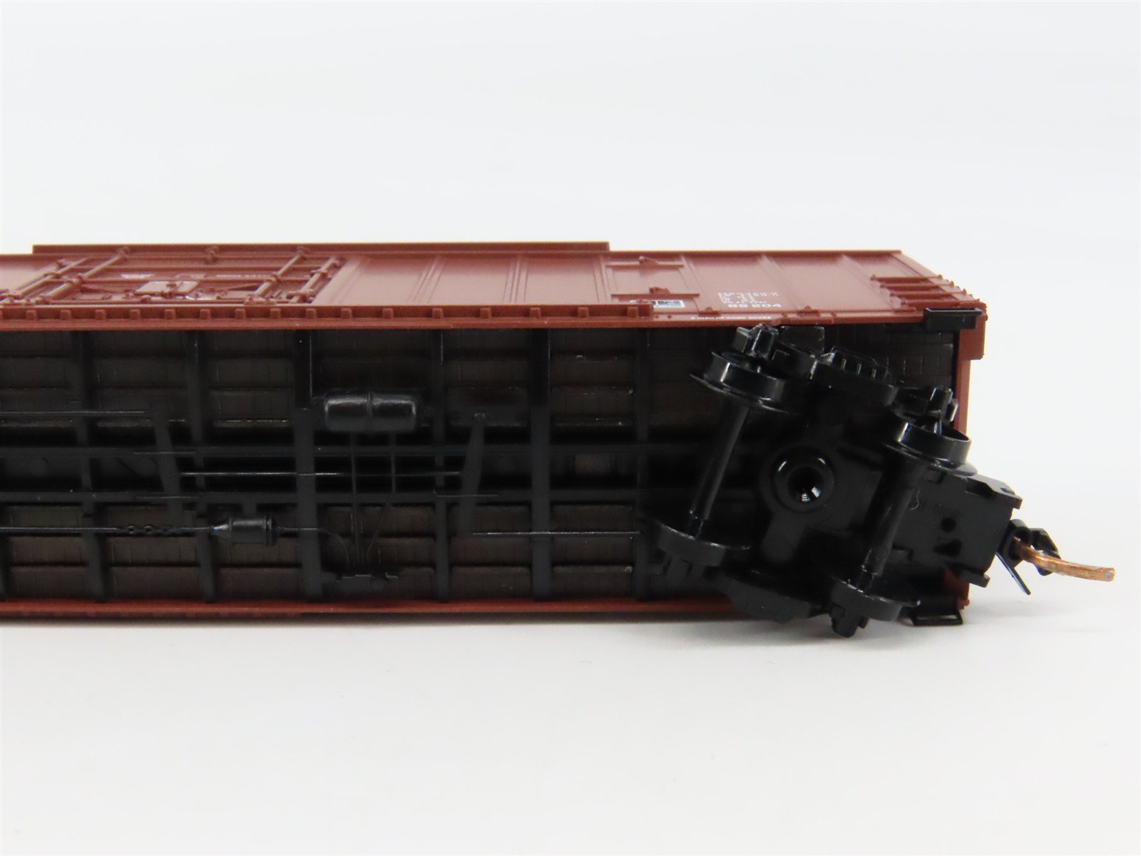 N Scale Micro-Trains 27230 SOU Norfolk Southern 50' Box Car 584899 RTR