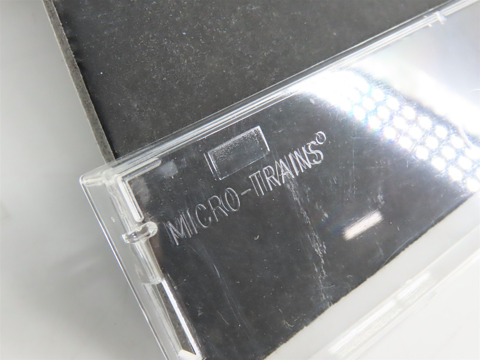 N Scale Micro-Trains 27230 SOU Norfolk Southern 50' Box Car 584899 RTR