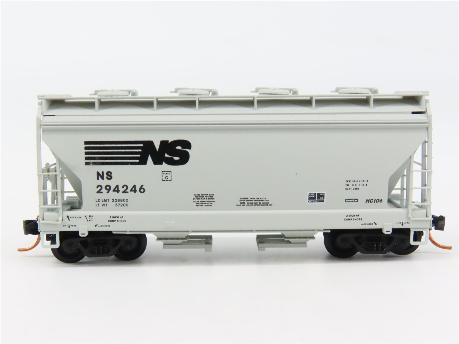 N Scale Micro-Trains 09200240 NS Norfolk Southern Hopper 294246 RTR