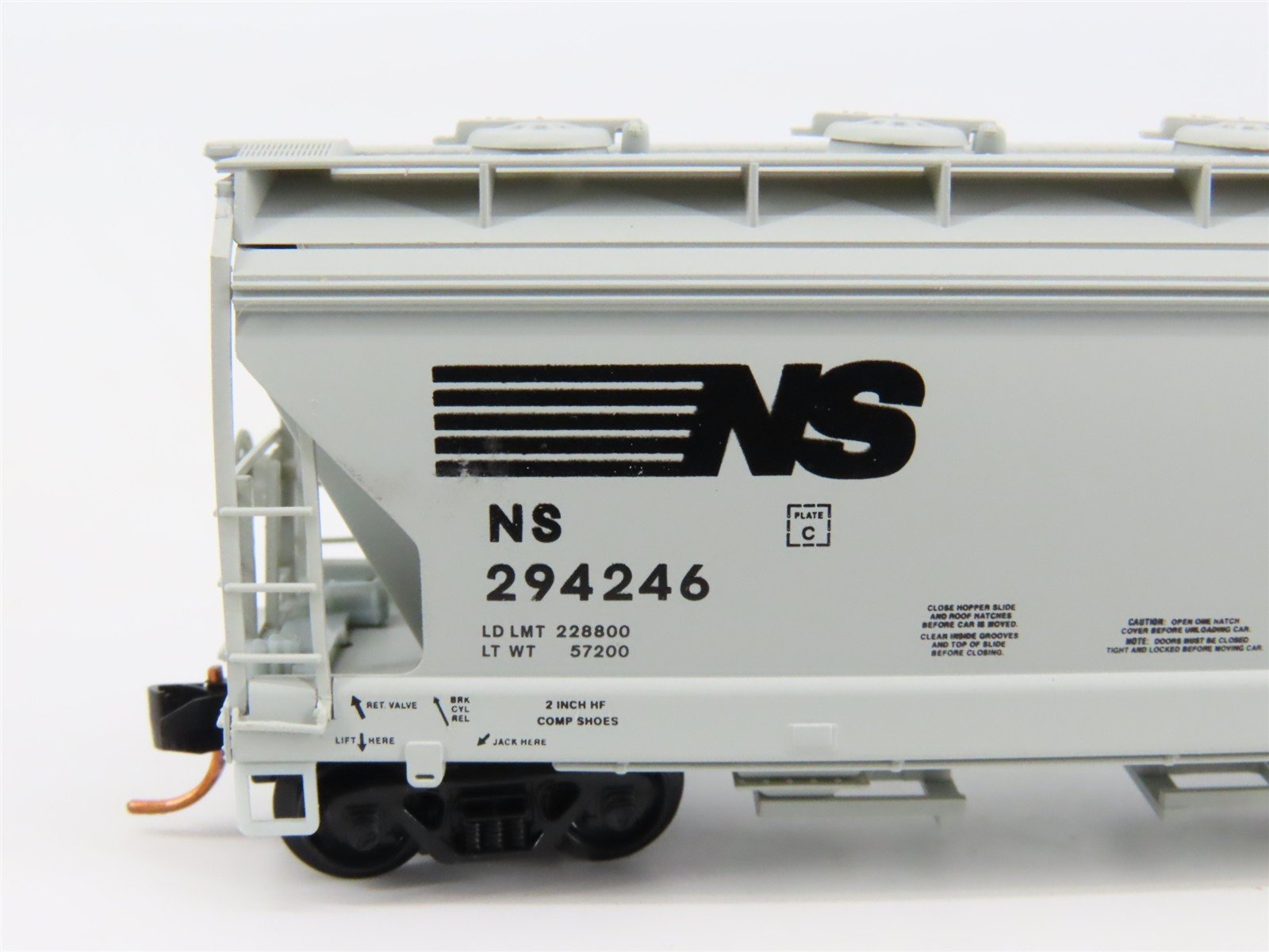 N Scale Micro-Trains 09200240 NS Norfolk Southern Hopper 294246 RTR