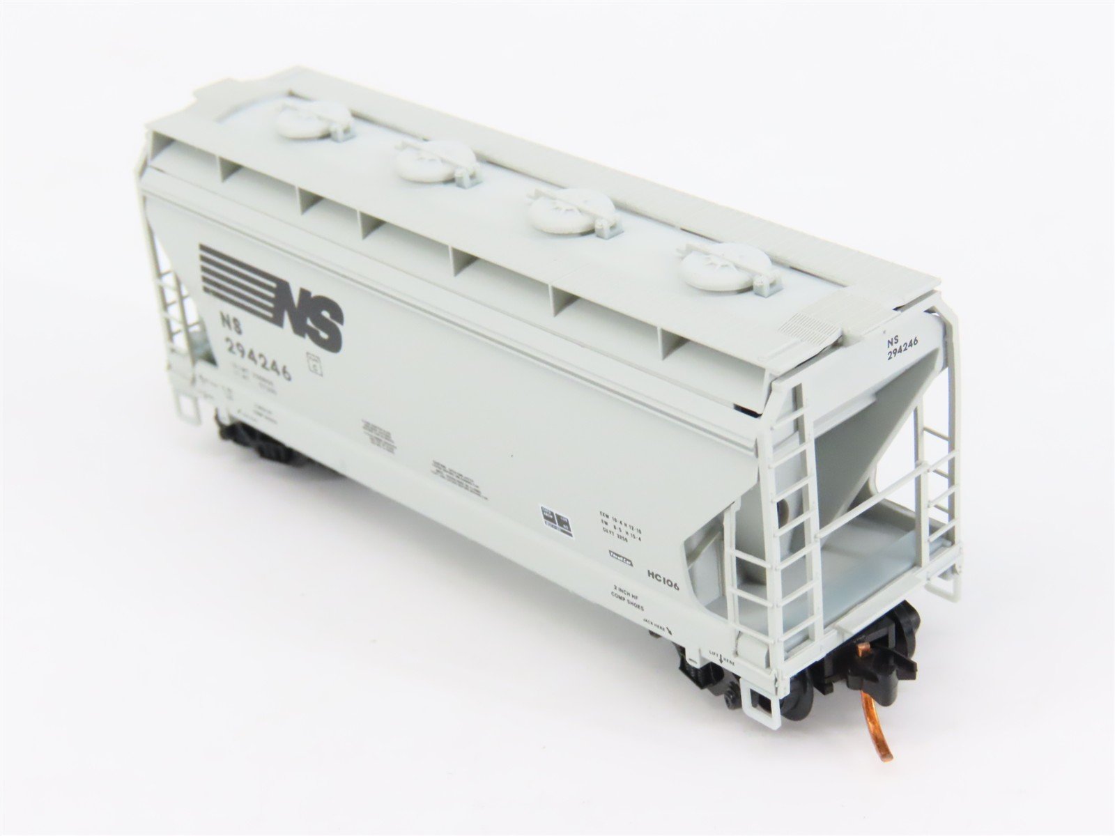 N Scale Micro-Trains 09200240 NS Norfolk Southern Hopper 294246 RTR