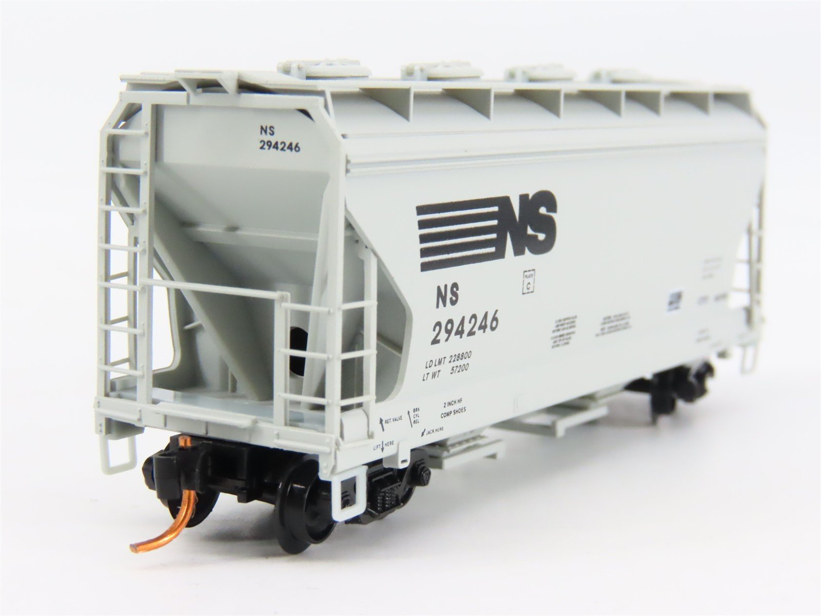 N Scale Micro-Trains 09200240 NS Norfolk Southern Hopper 294246 RTR