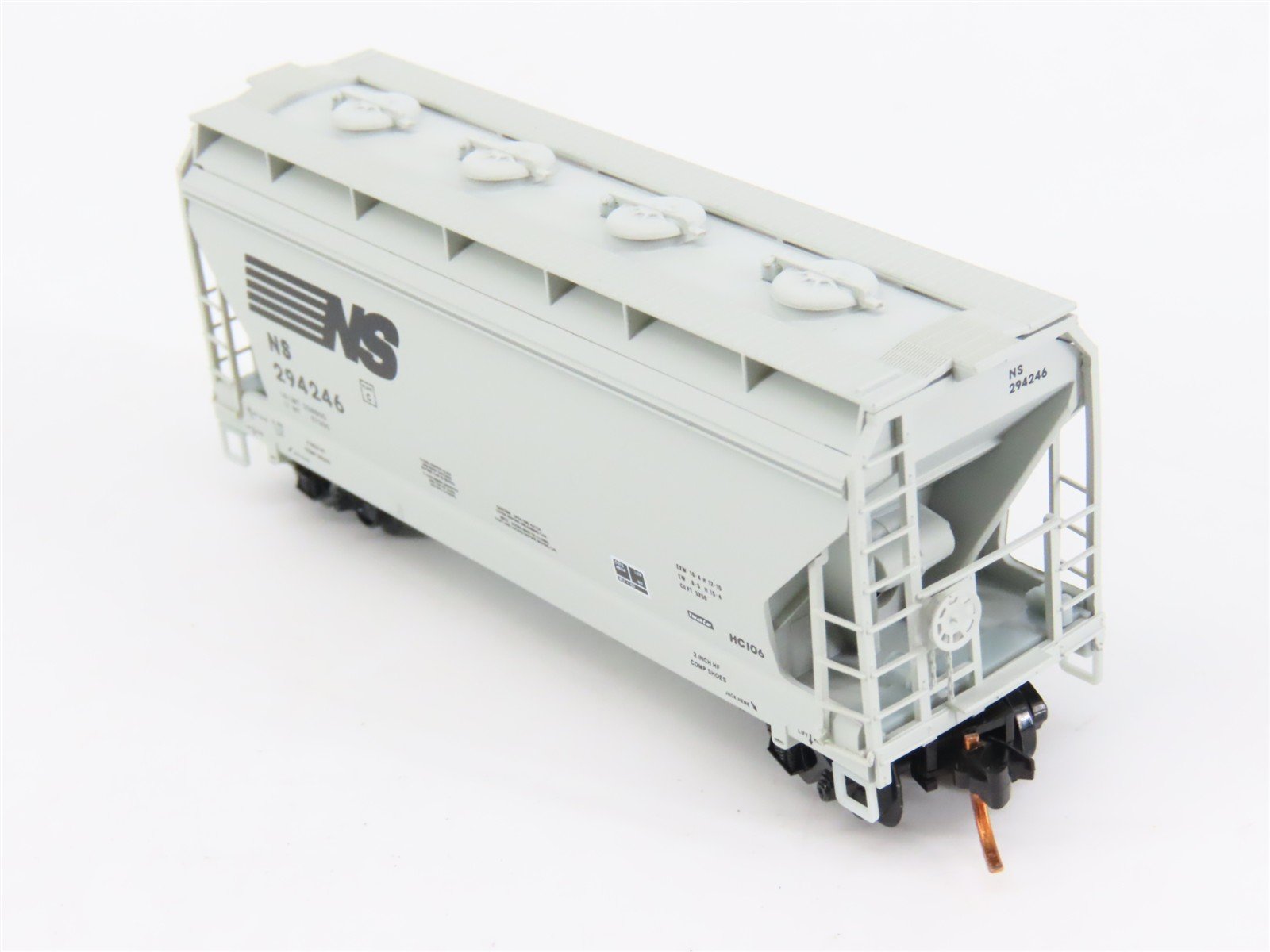N Scale Micro-Trains 09200240 NS Norfolk Southern Hopper 294246 RTR