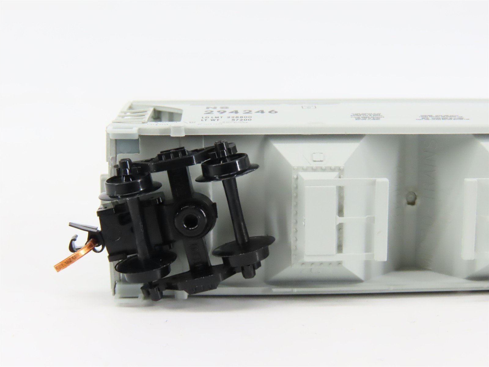 N Scale Micro-Trains 09200240 NS Norfolk Southern Hopper 294246 RTR