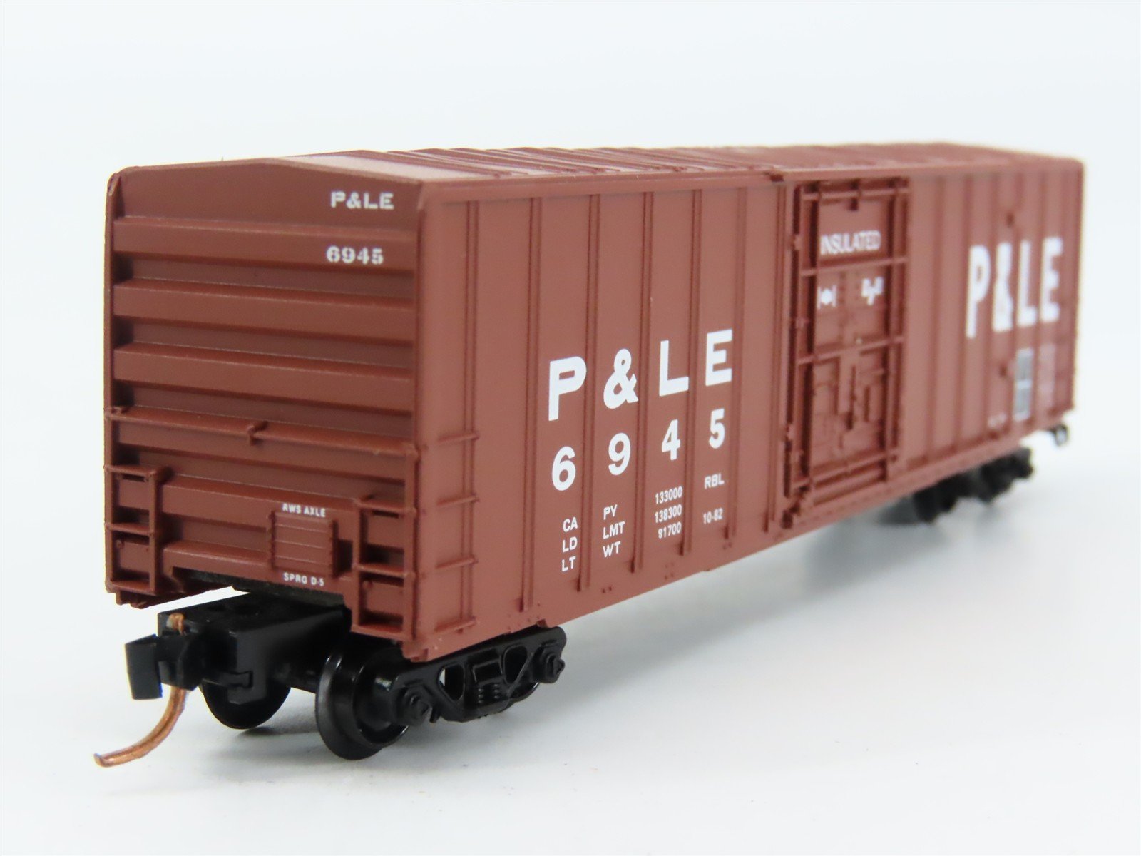 N Scale Micro-Trains 27050 P&LE Pittsburgh & Lake Erie 50' Box Car 6945 RTR