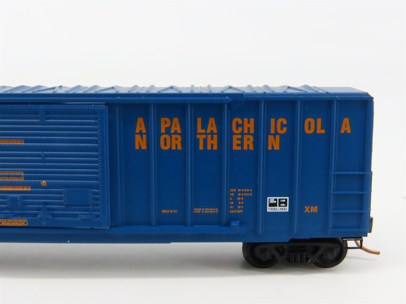 N Scale Micro-Trains 25600 AN Apalachicola Northern 50' Box Car 7033 RTR