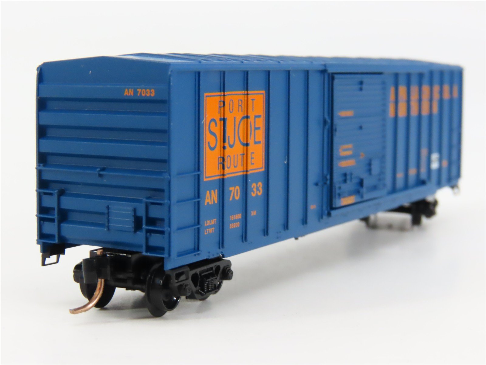 N Scale Micro-Trains 25600 AN Apalachicola Northern 50' Box Car 7033 RTR