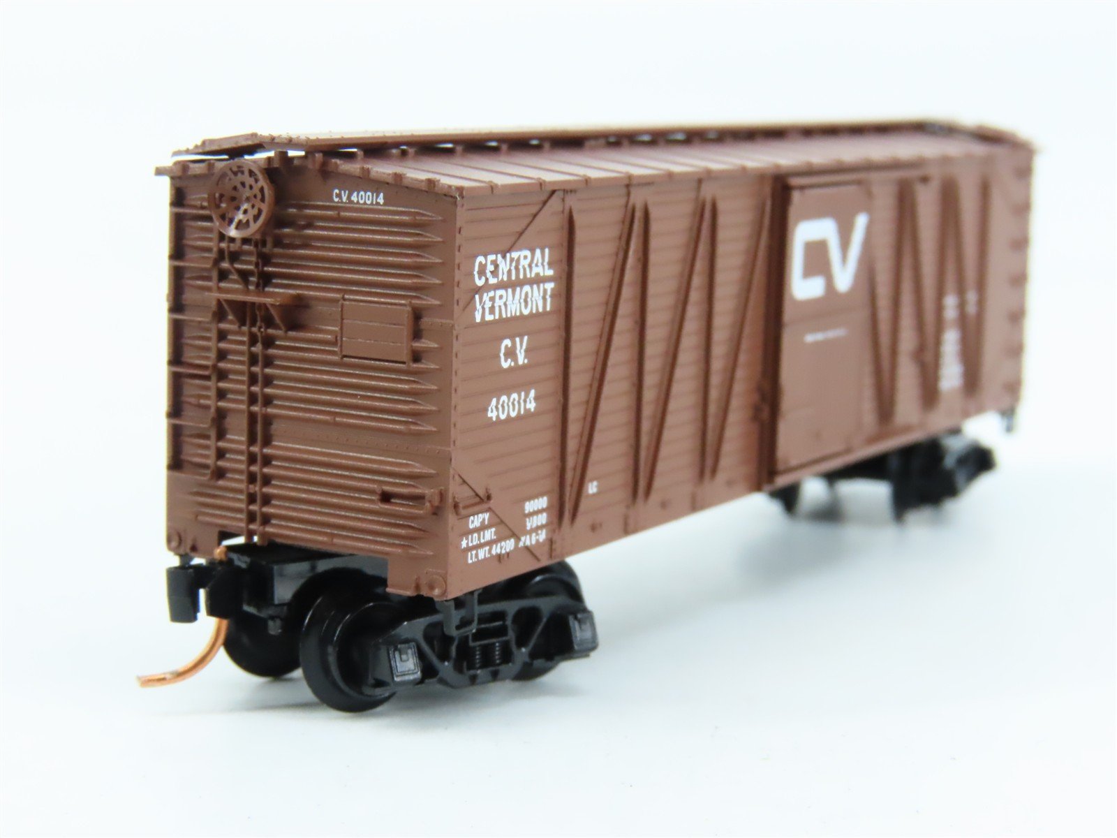 N Scale Micro-Trains 28160 CV Central Vermont 40' Box Car 40014 RTR