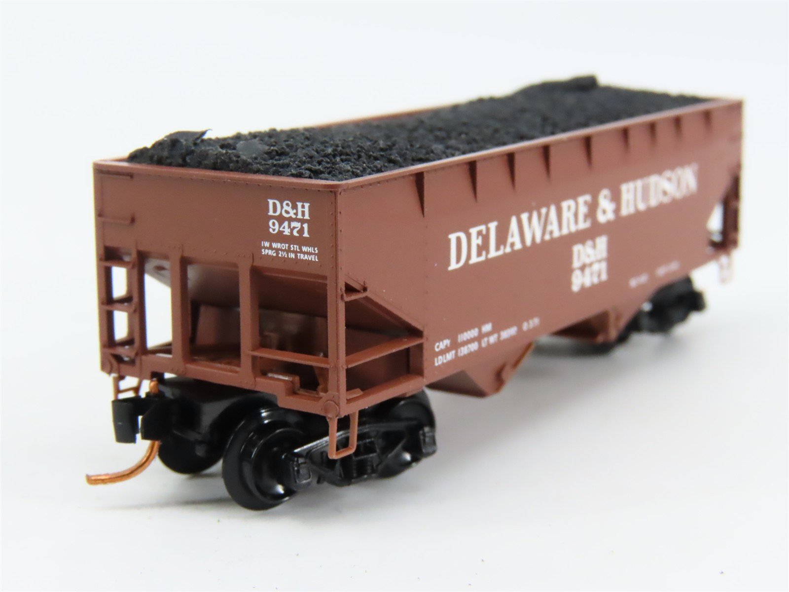 N Scale Micro-Trains 05500340 D&H Delaware & Hudson 33' Hopper 9471 RTR
