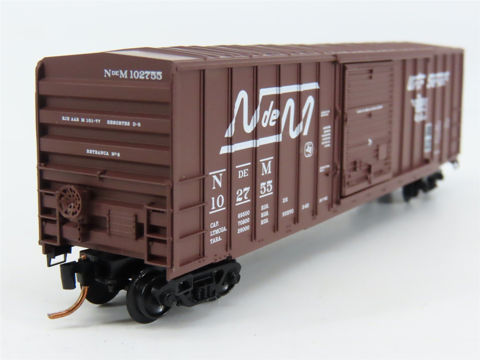 N Scale Micro-Trains 25320 NdeM National Railways of Mexico 50' Box Car RTR