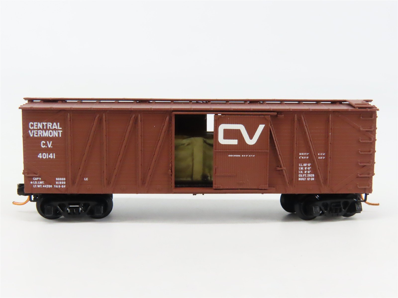 N Scale Micro-Trains 02800160 CV Central Vermont 40' Box Car 40141 RTR