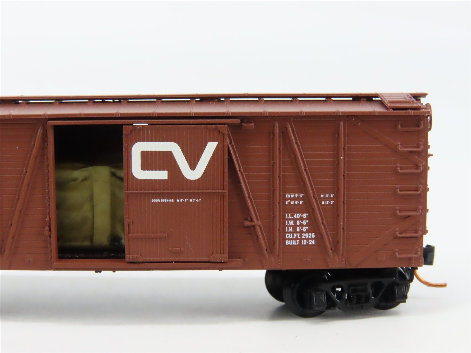 N Scale Micro-Trains 02800160 CV Central Vermont 40' Box Car 40141 RTR