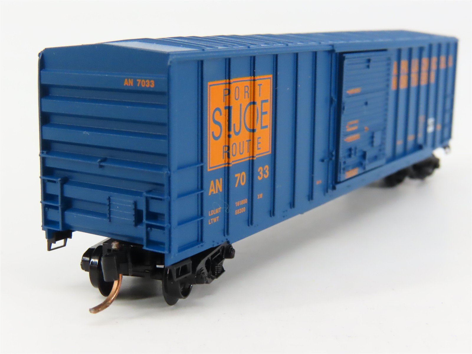N Scale Micro-Trains 25600 AN Apalachicola Northern 50' Box Car 7033 RTR
