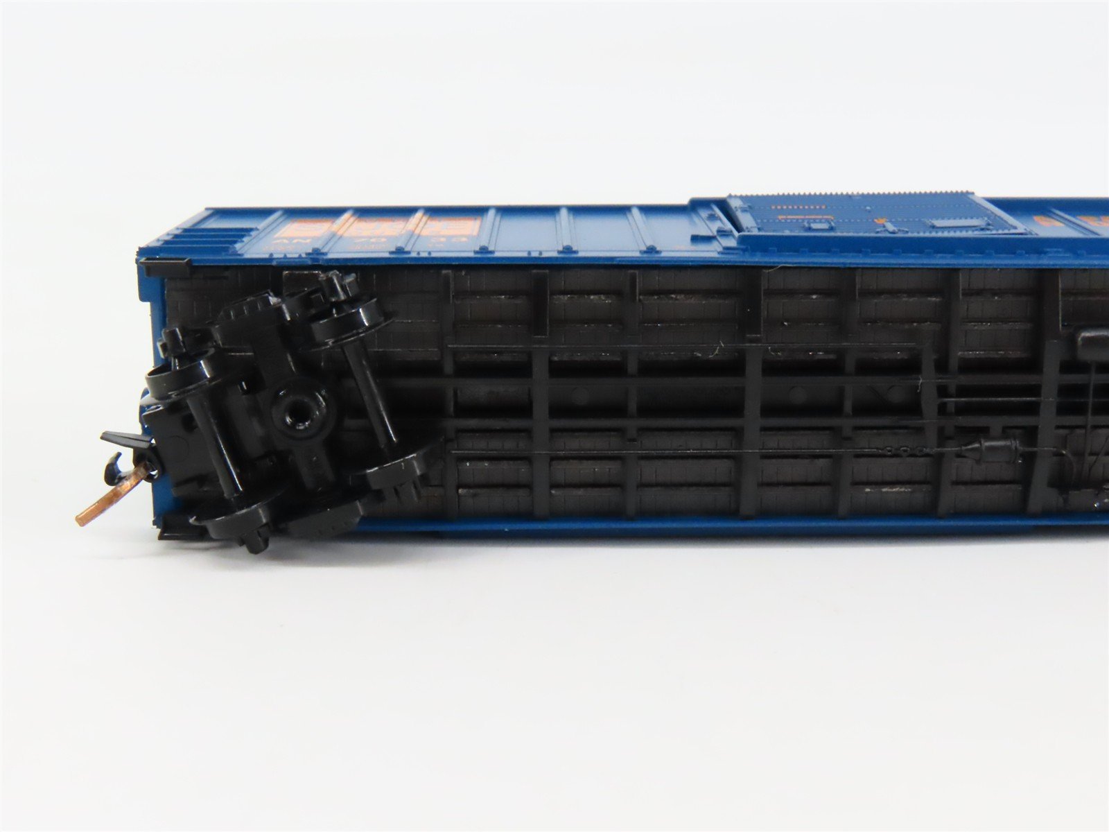N Scale Micro-Trains 25600 AN Apalachicola Northern 50' Box Car 7033 RTR