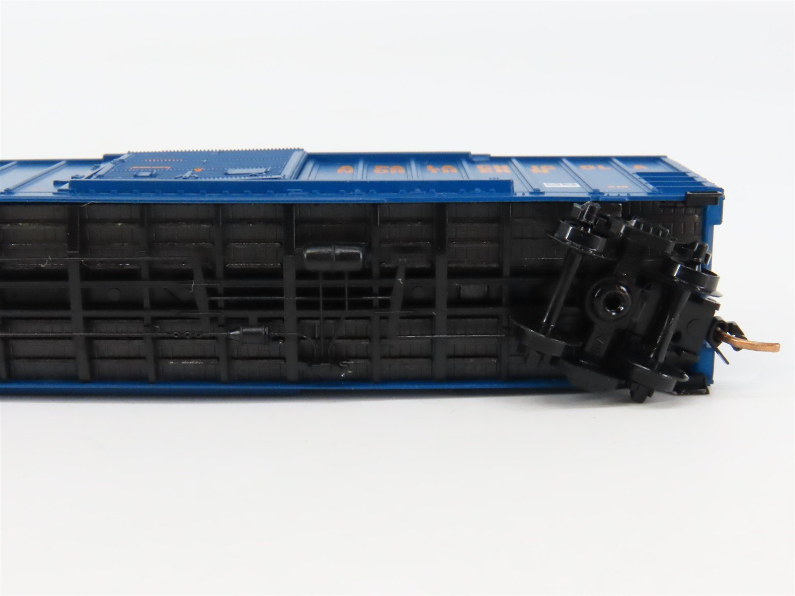 N Scale Micro-Trains 25600 AN Apalachicola Northern 50' Box Car 7033 RTR