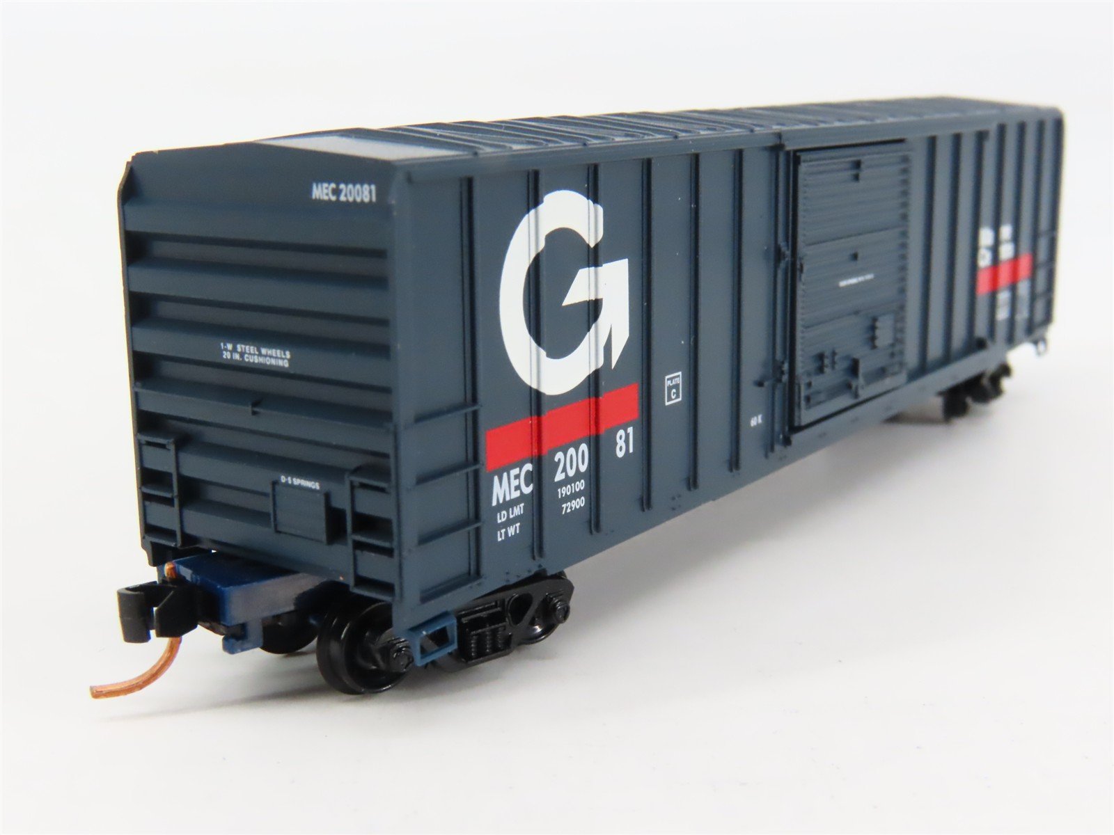 N Scale Micro-Trains 02500440 MEC Maine Central 50' Box Car 20081 RTR