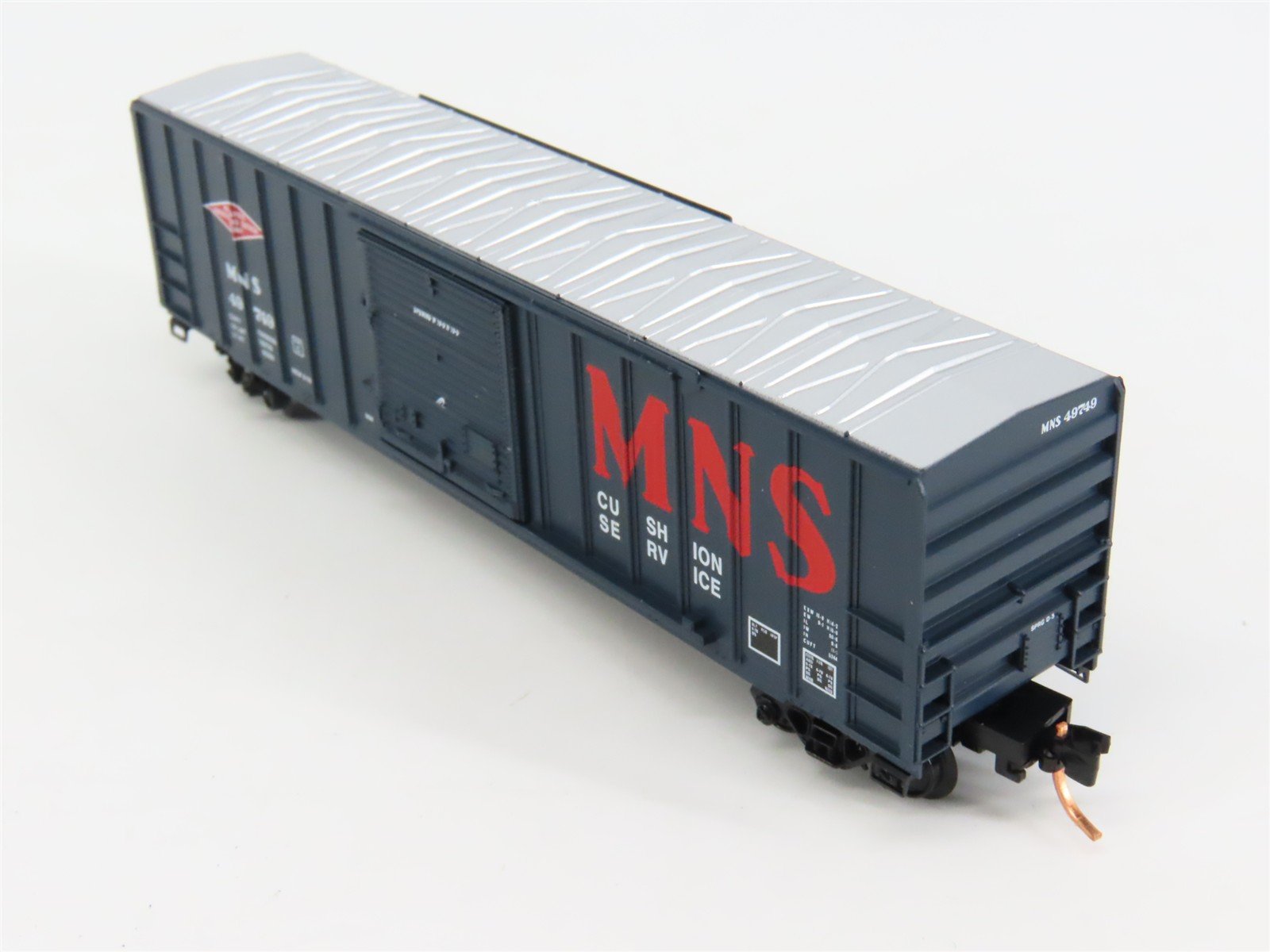 N Scale Micro-Trains 25410 Minneapolis, Northfield & Southern 50' Box Car RTR