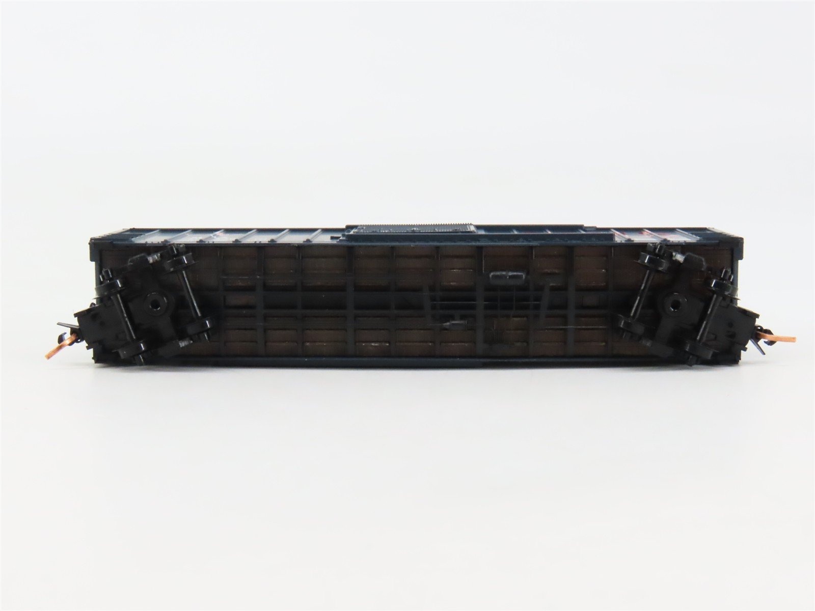 N Scale Micro-Trains 25410 Minneapolis, Northfield & Southern 50' Box Car RTR