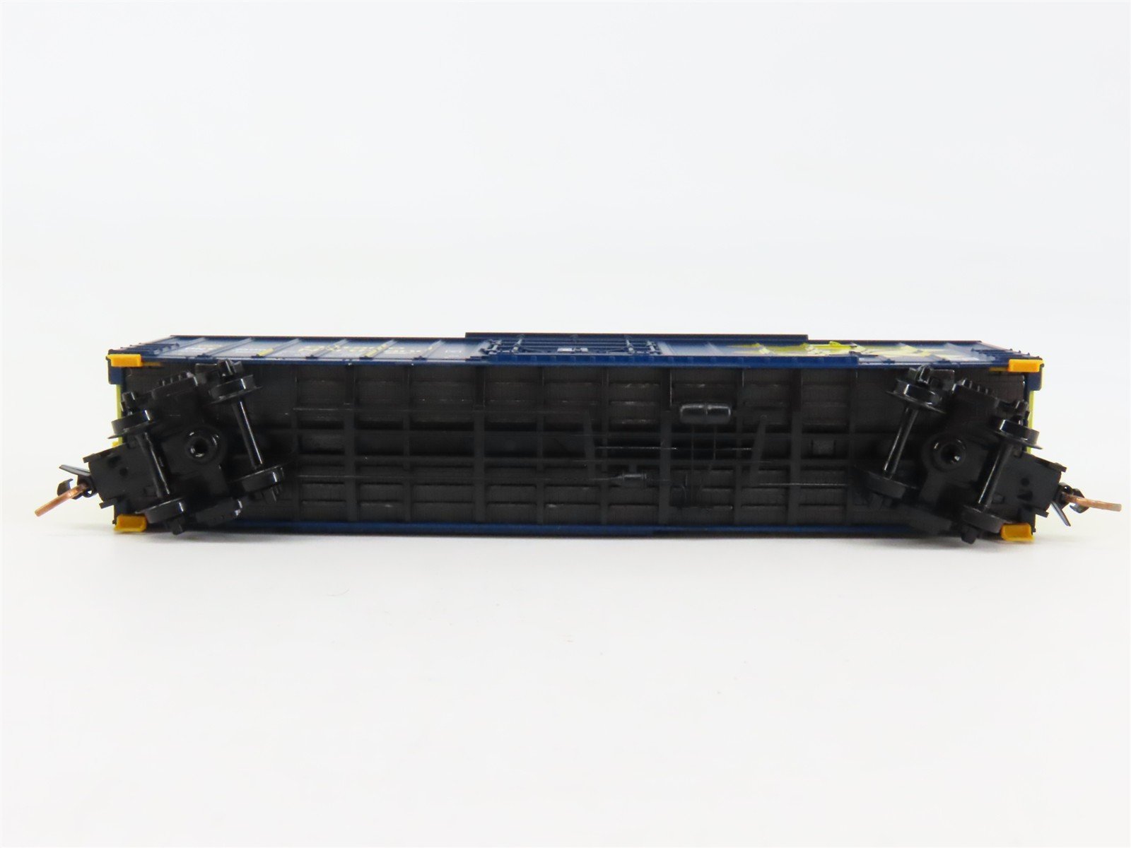 N Scale Micro-Trains 27040 ONT Ontario Northland 50' Box Car 7409 RTR