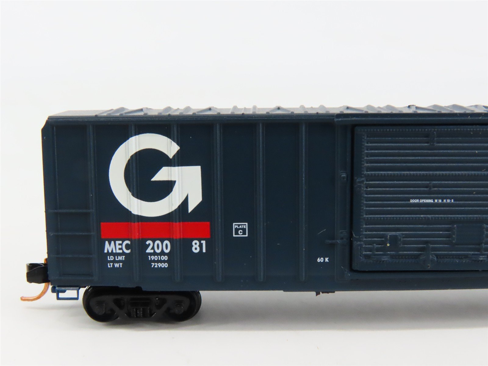 N Scale Micro-Trains 02500440 MEC Maine Central 50' Box Car 20081 RTR