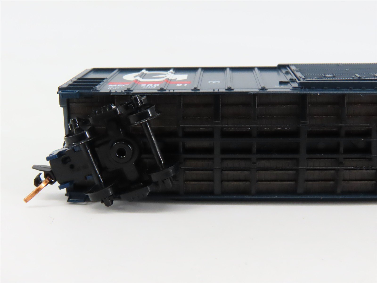 N Scale Micro-Trains 02500440 MEC Maine Central 50' Box Car 20081 RTR