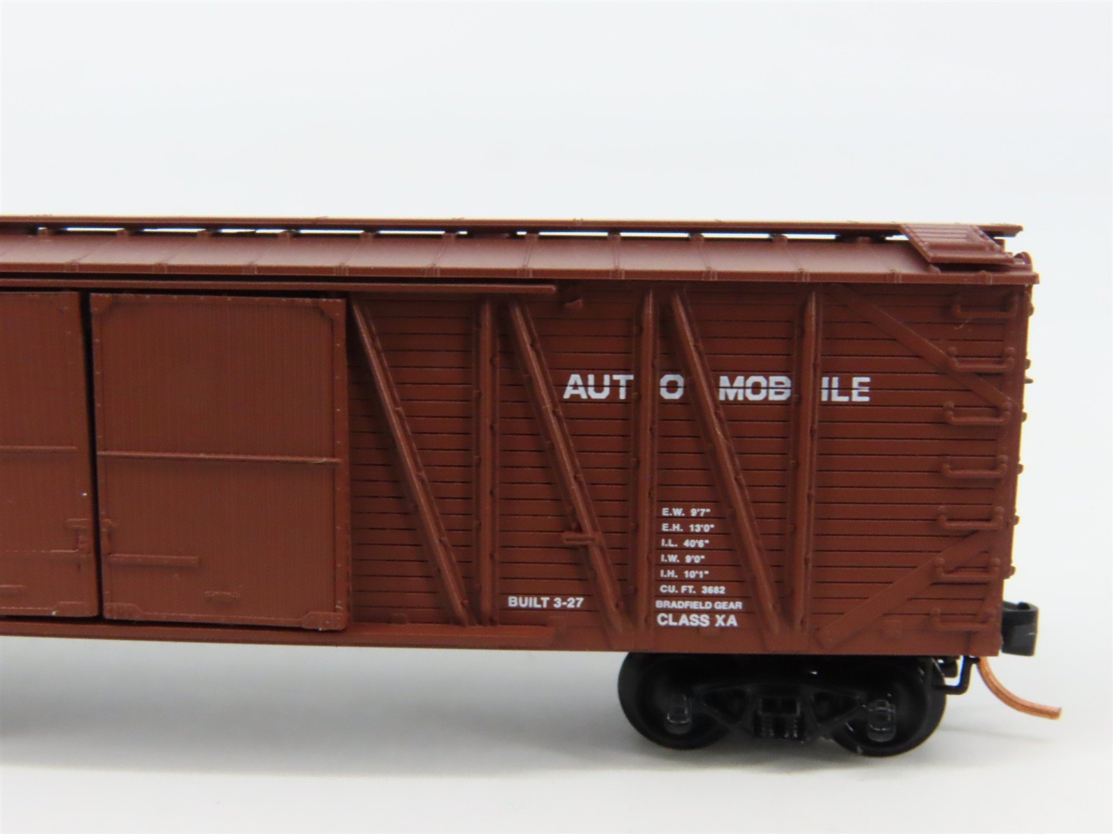 N Scale Micro-Trains 29040 MKT Missouri-Kansas-Texas 40' Box Car 67007 RTR