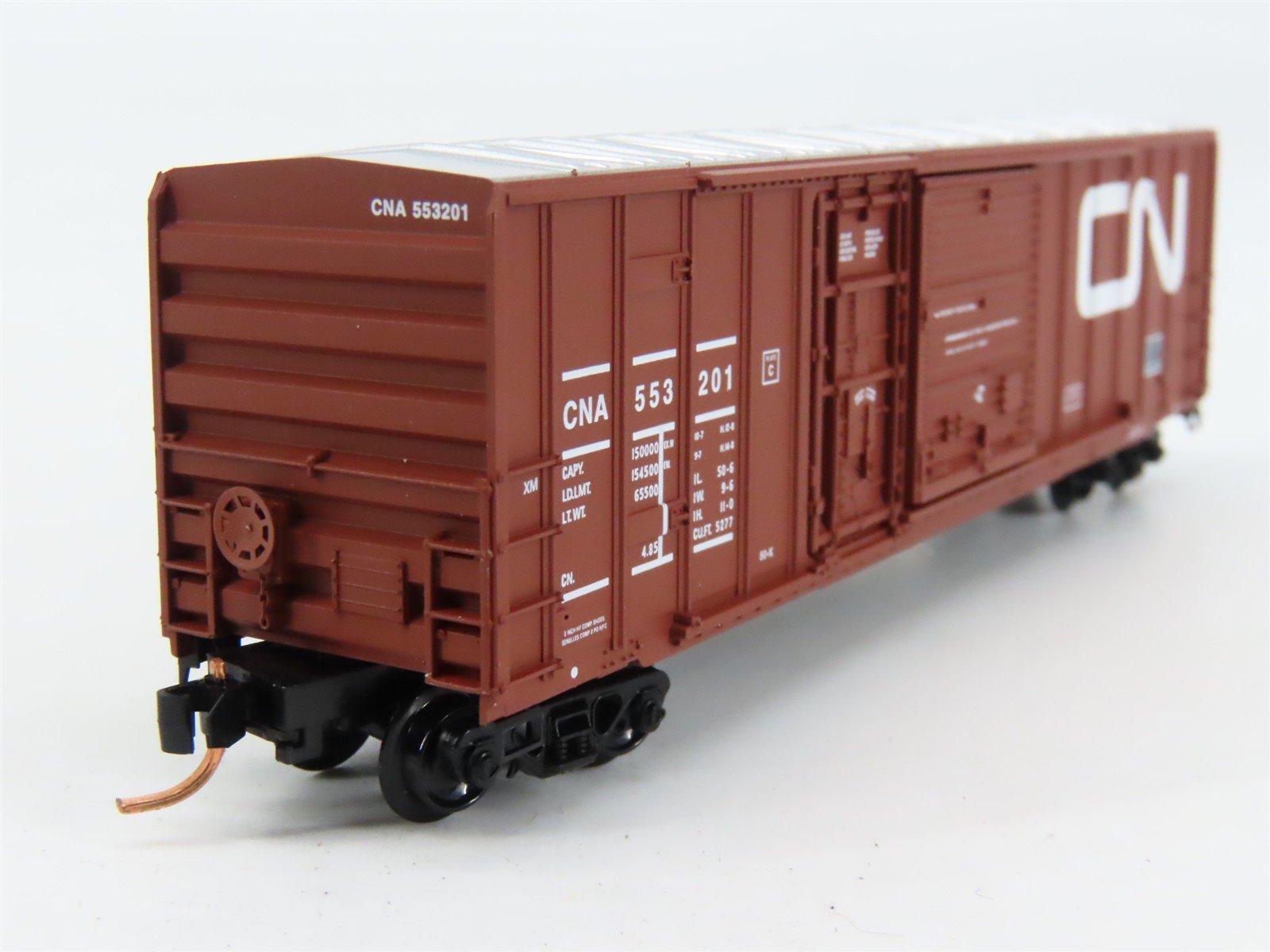 N Scale Micro-Trains 02600030 CN Canadian National 50' Box Car 553201 RTR