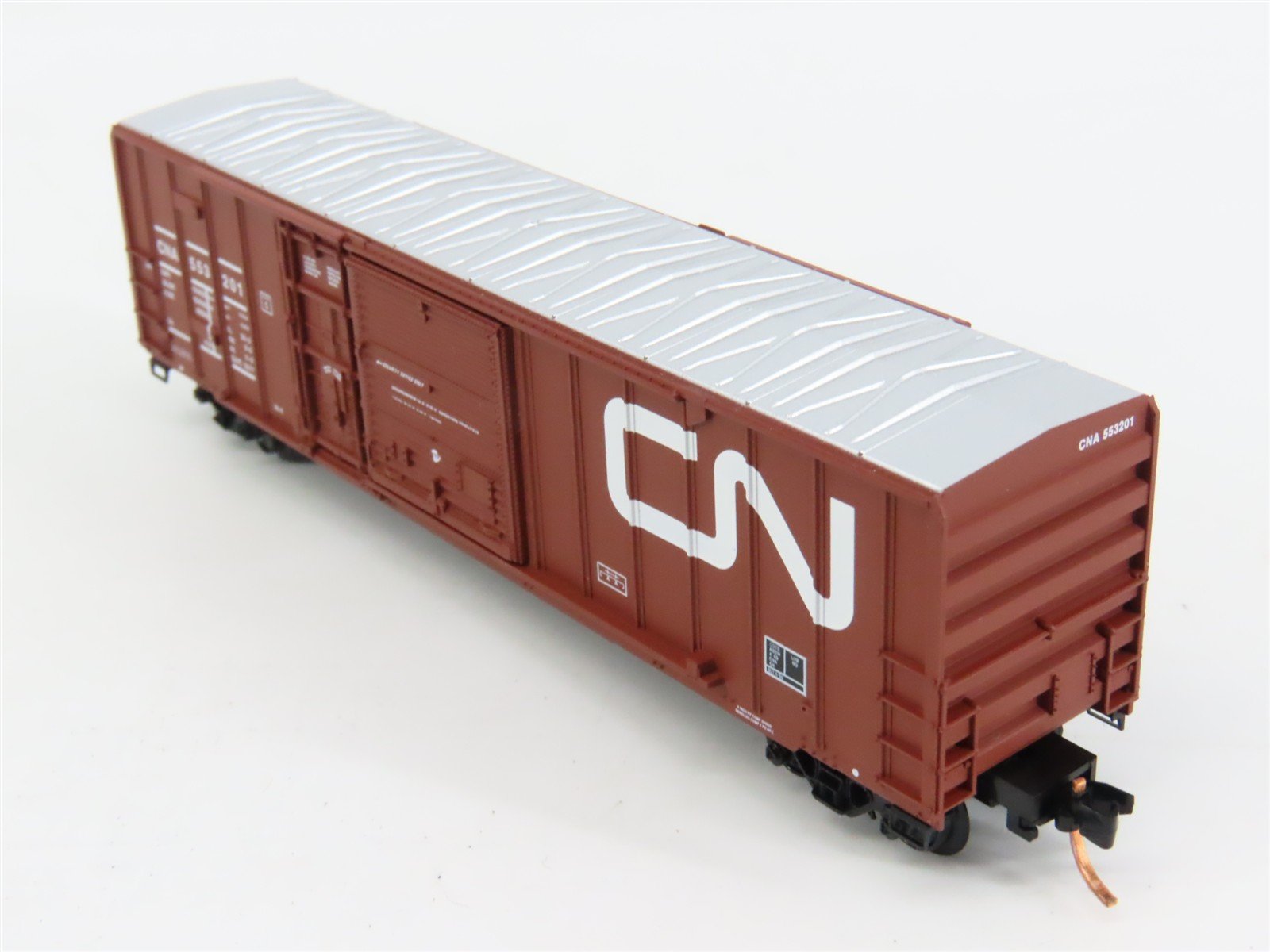 N Scale Micro-Trains 02600030 CN Canadian National 50' Box Car 553201 RTR