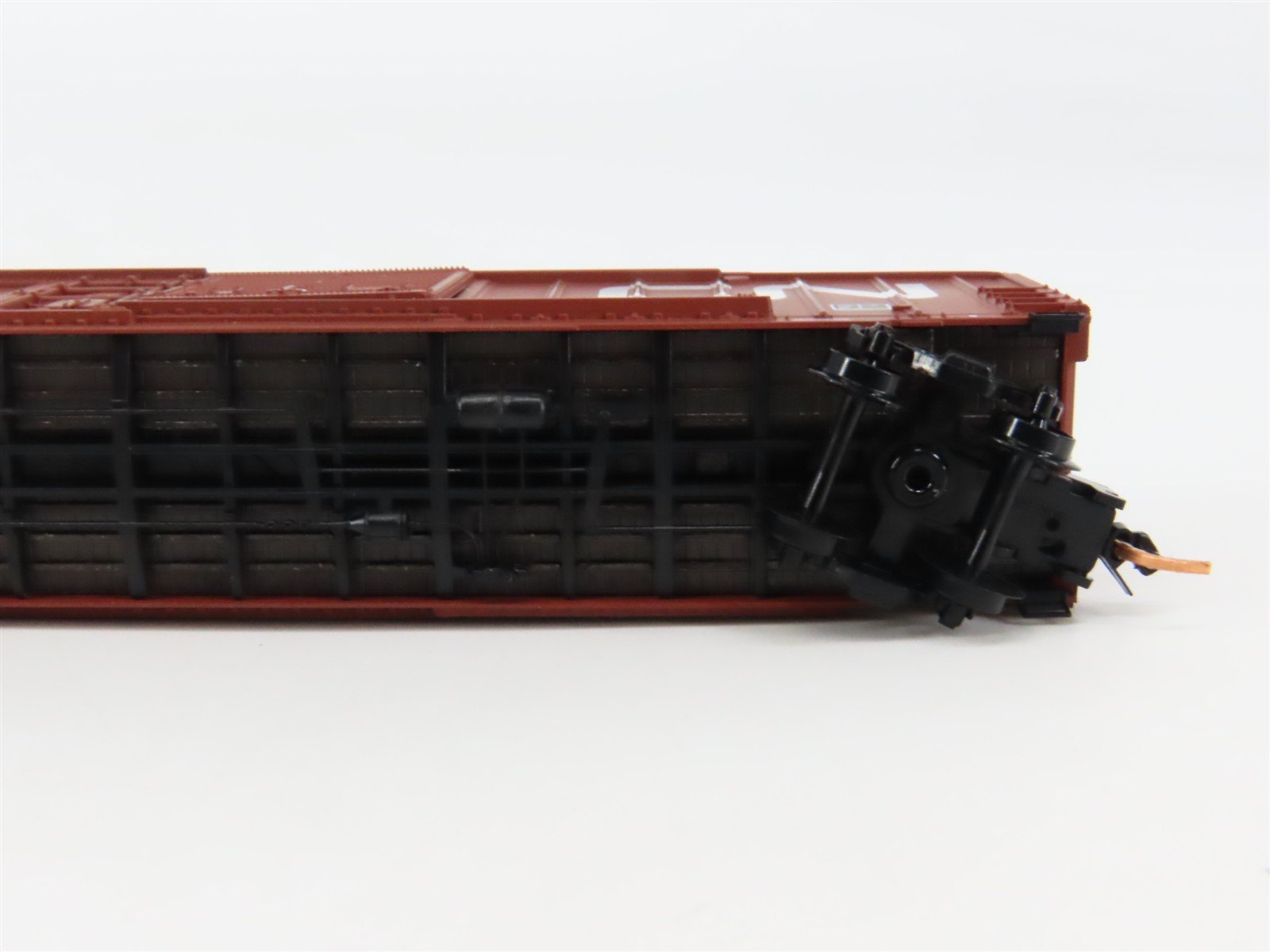 N Scale Micro-Trains 02600030 CN Canadian National 50' Box Car 553201 RTR