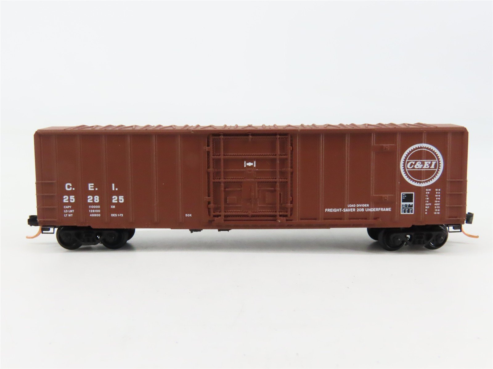 N Scale Micro-Trains 27030 C&EI Chicago & Eastern Illinois 50' Box Car RTR