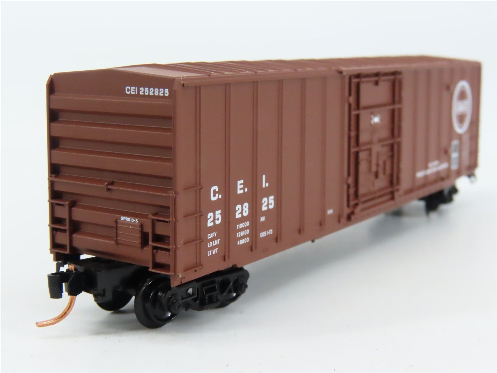 N Scale Micro-Trains 27030 C&EI Chicago & Eastern Illinois 50' Box Car RTR