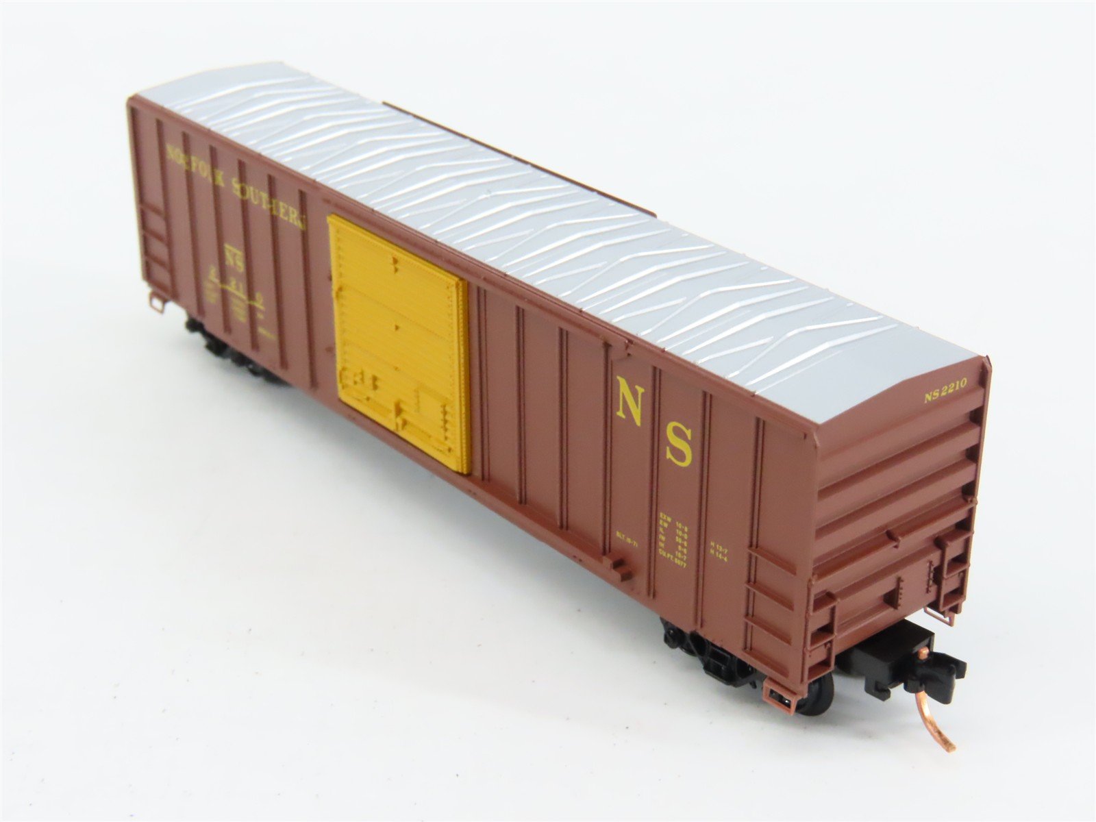 N Scale Micro-Trains 25660 NS Norfolk Southern 50' Box Car 2210 RTR