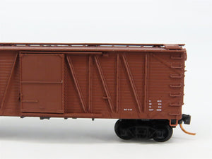 N Scale Micro-Trains 02800120 CP Canadian Pacific 40' Box Car 230103 RTR