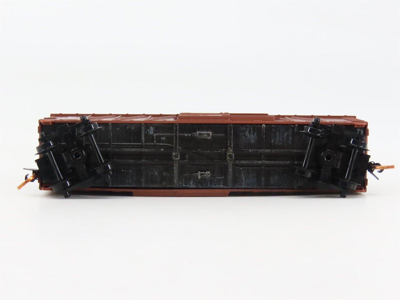 N Scale Micro-Trains 02800120 CP Canadian Pacific 40' Box Car 230103 RTR